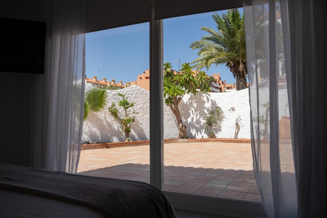 Villa Ohana Roquetas de Mar Exterior photo